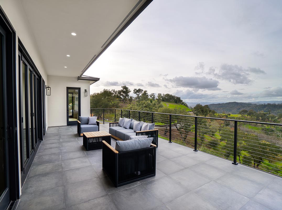 Endless Views. Exceptional Living.
