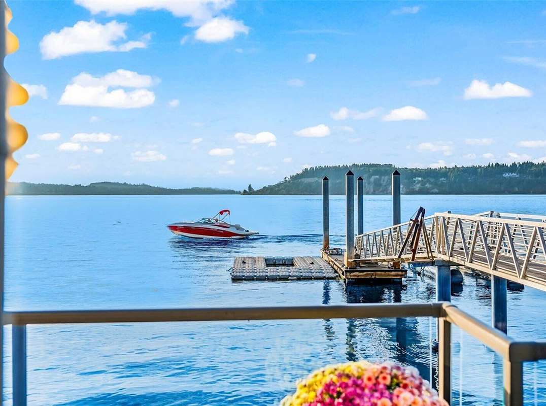 Incredible Titlow Beach Waterfront