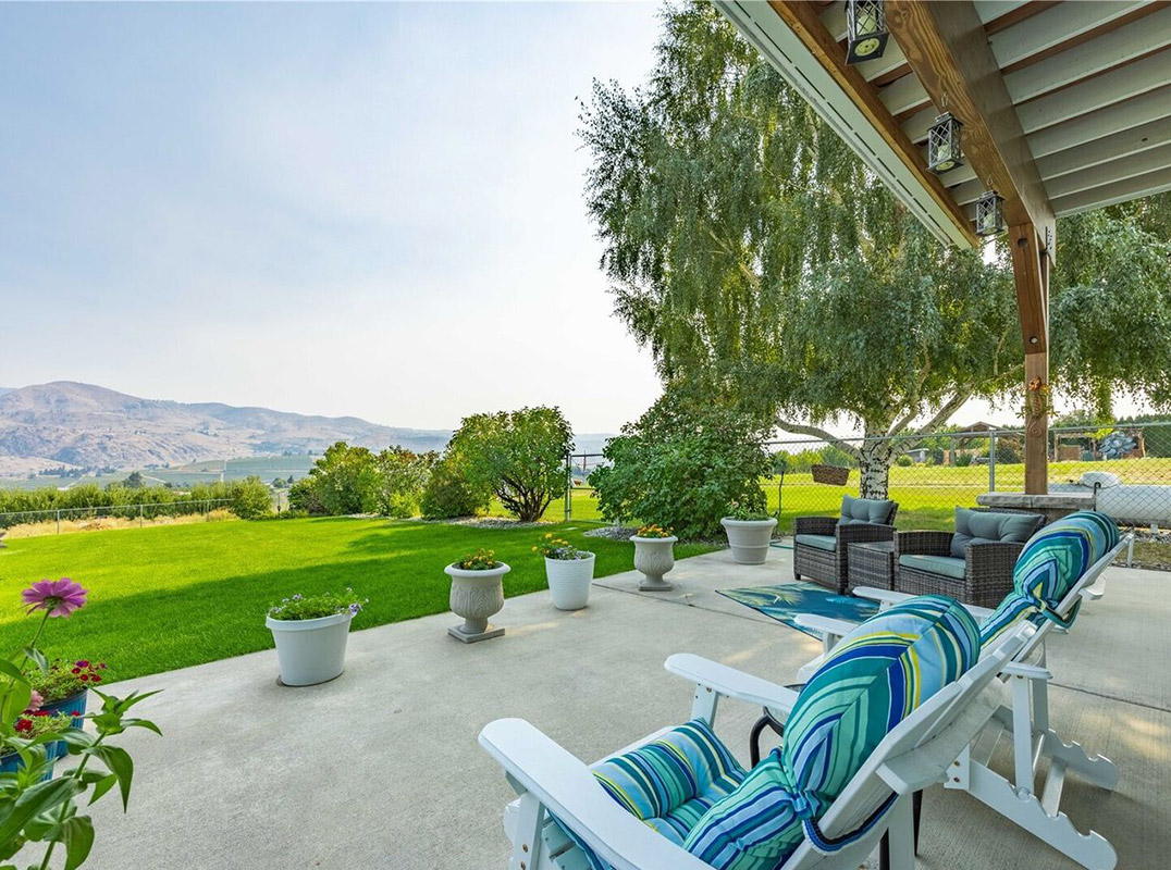 Country Living at Lake Chelan!