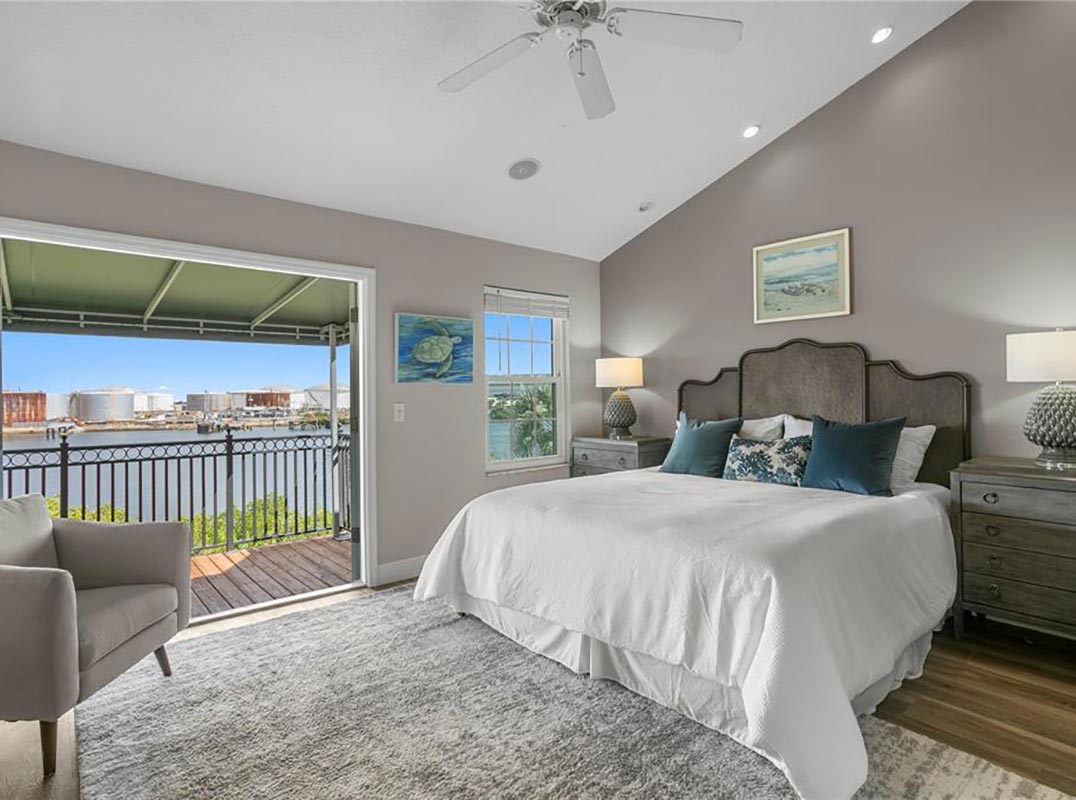 Harbour Island Waterfront