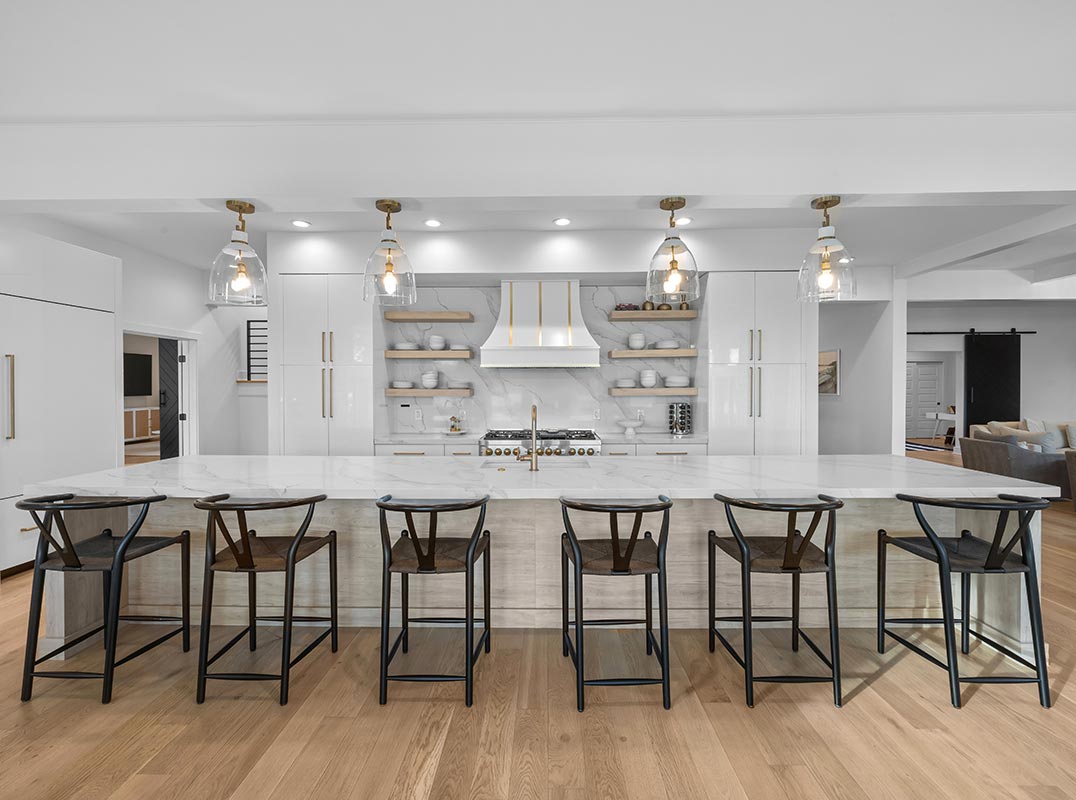 Deep-Water Access Set on 31 Private Acres