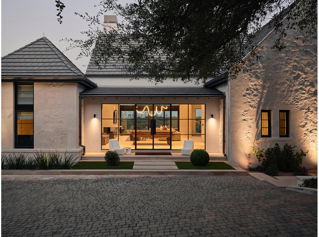 The Stratford Hills Skyline Estate: Where Sanctuary Meets Cityscape