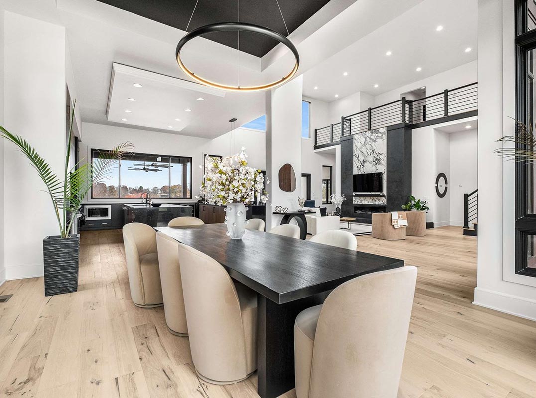 Unwrap Your Lakefront Holiday Escape