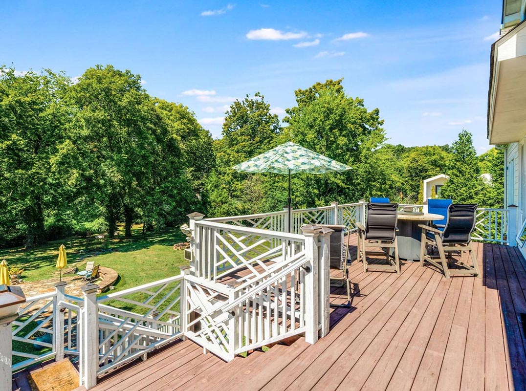 Prime 1 Acre — Finished Basement with Kitchenette