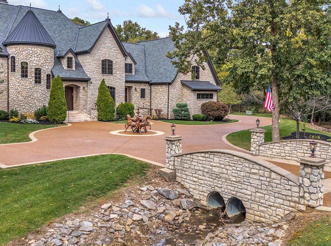 Spacious Luxury in the Heart of Forest Hills