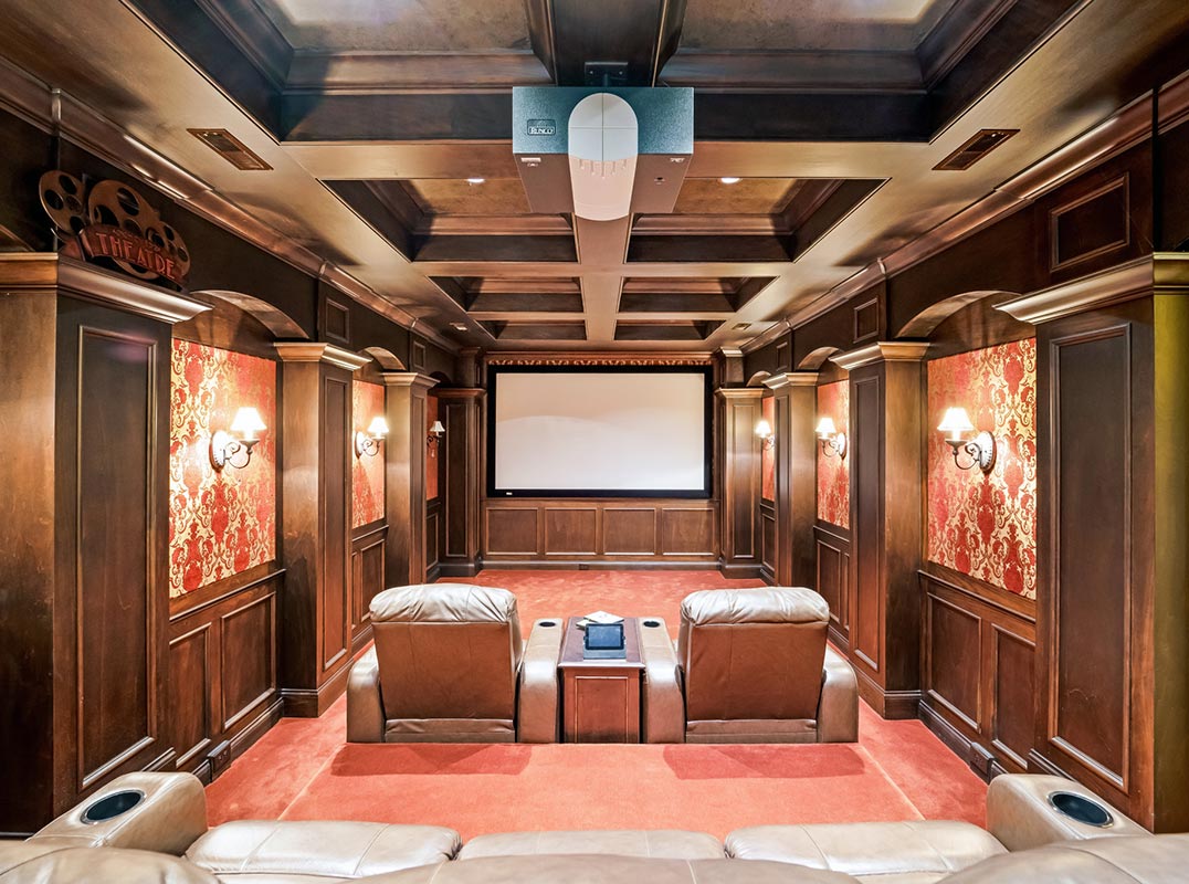 Exquisite Lakefront Gem