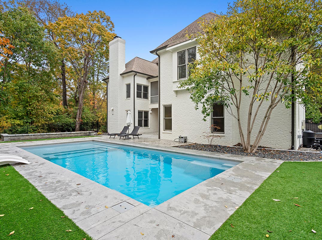 Luxury, Privacy, And Convenience In Prime Brentwood