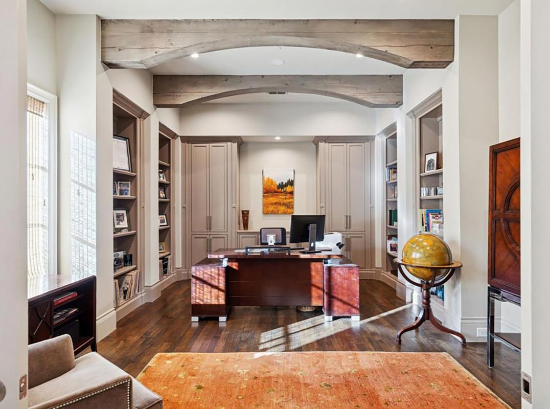 A Build Of Distinction. Impeccably Delivered.