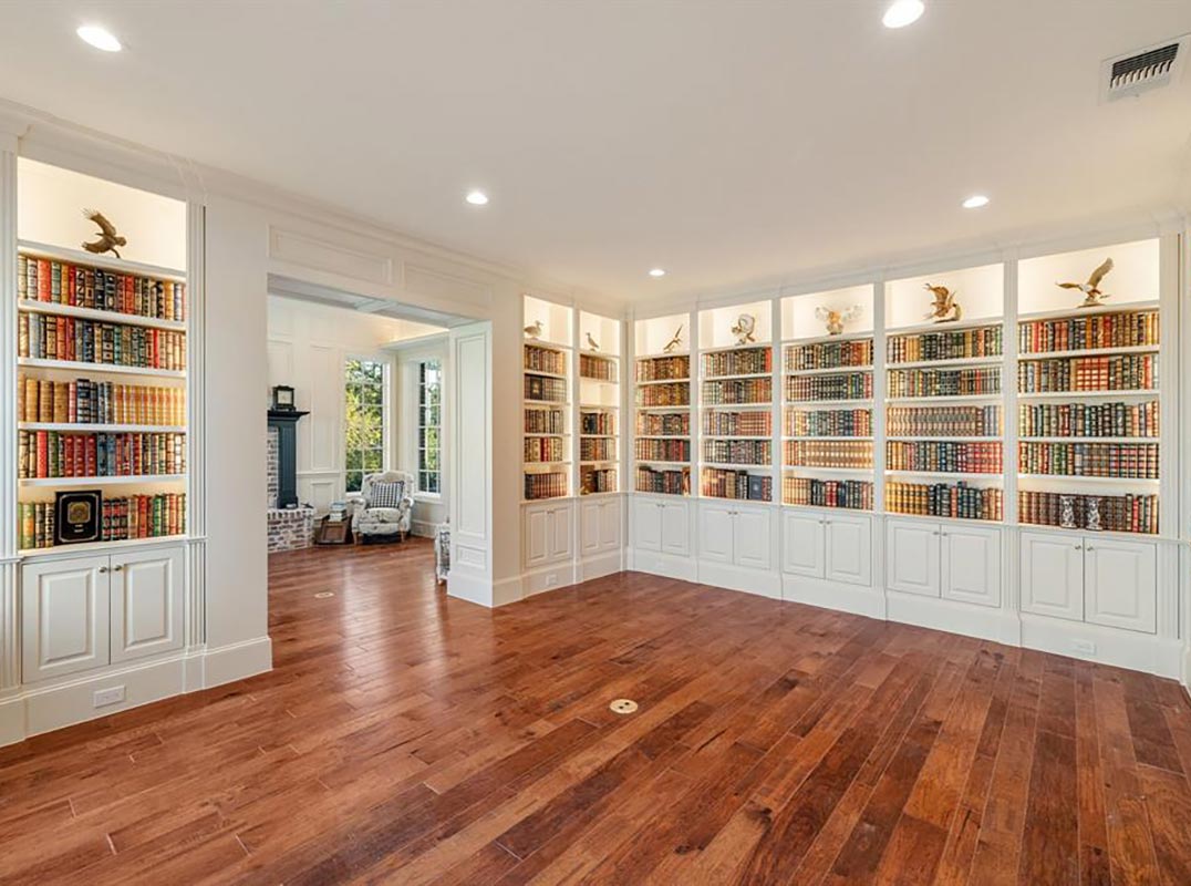 Custom Home Built by GG Cain on a Tree-lined Two Acre Lot