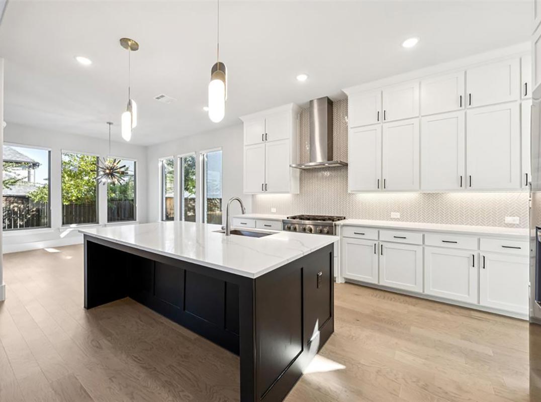 Stunning Custom Home In Gated Creekside