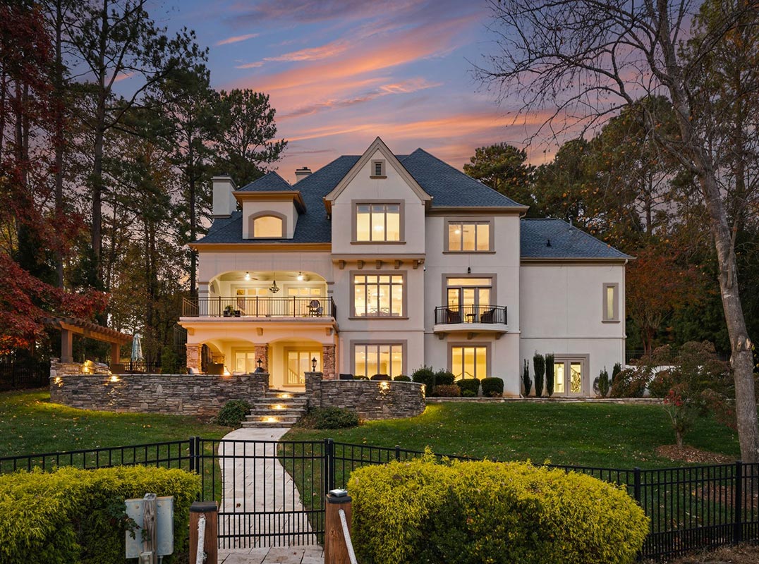 Great Water Views at The Point, Trump National Golf Course