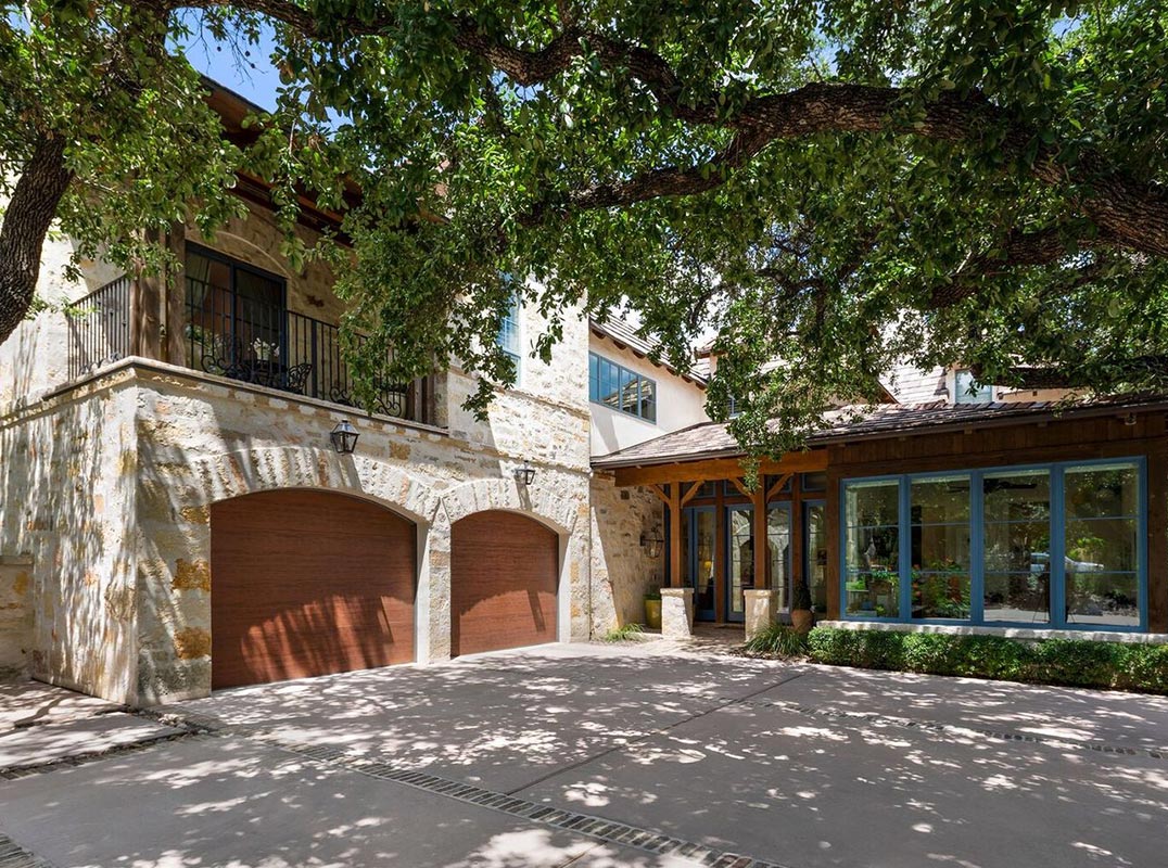 Refined Estate in Inverness