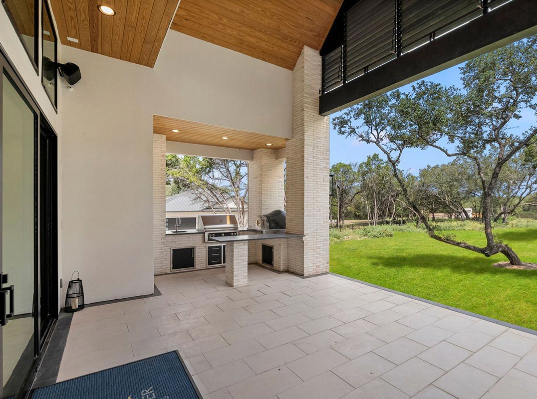 Modern Design, High End Craftsmanship And Smart Functionality