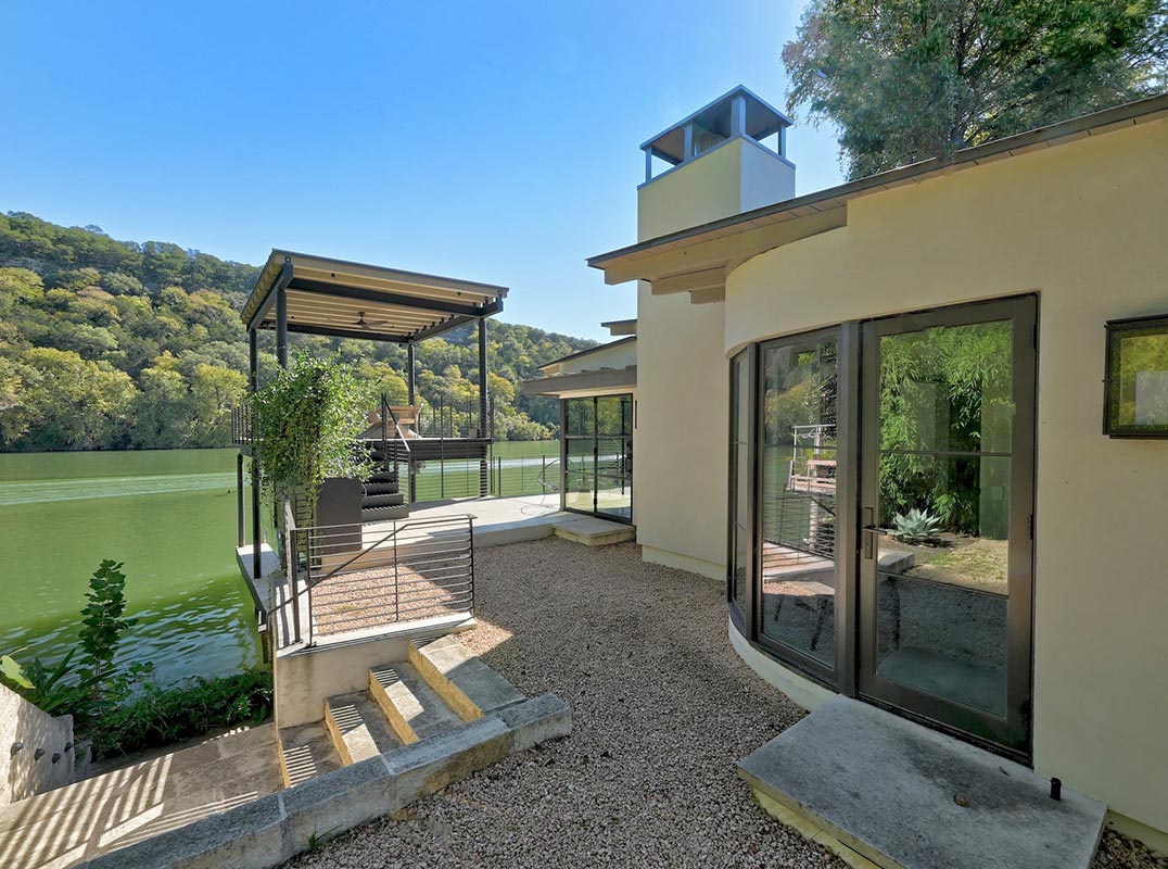 Lake Austin Waterfront With Park Views