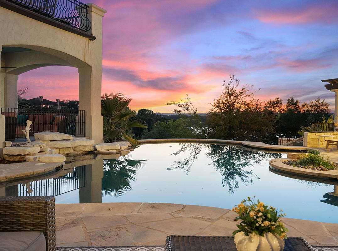 Immaculate Waterfront Estate in Costa Bella