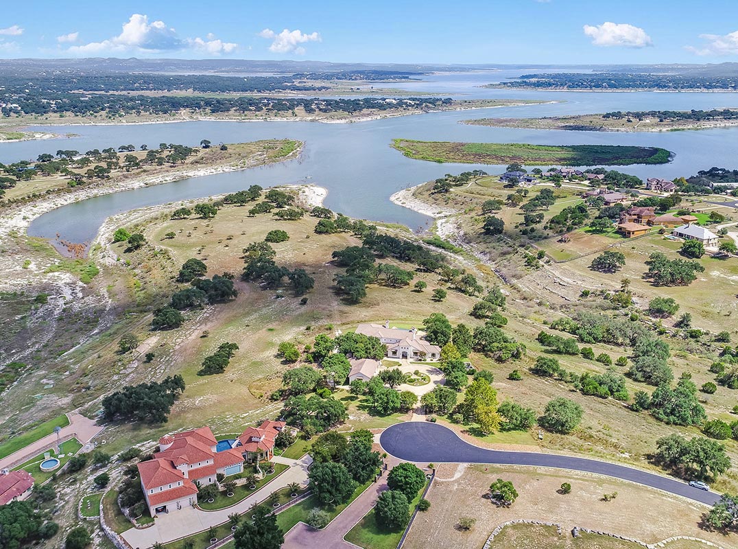 The Peninsula at Mystic Shores