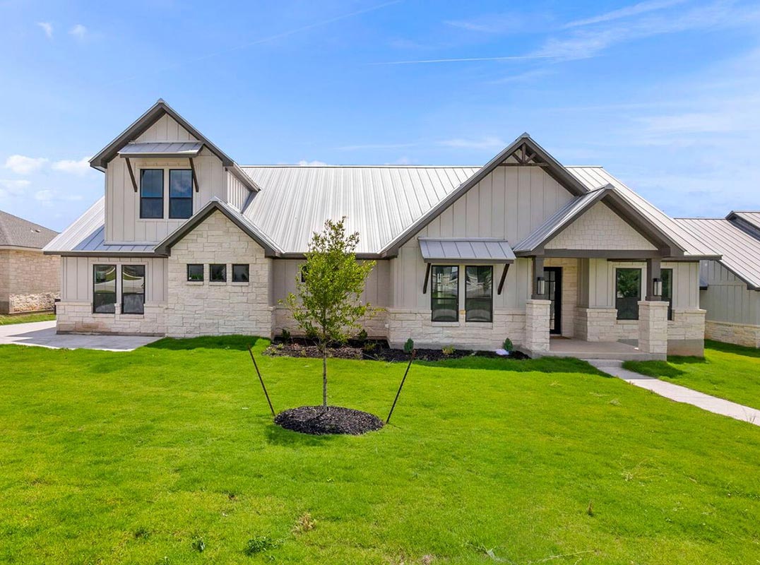 Beautifully Crafted New Build By Macaw Custom Homes