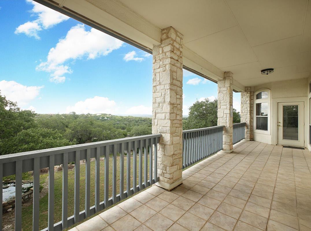 Hill Country Living at Its Finest!