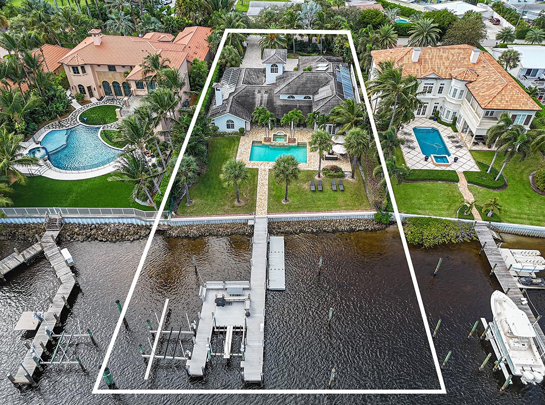 Perfect Blend of Privacy, Luxury, and Boater's Paradise Living