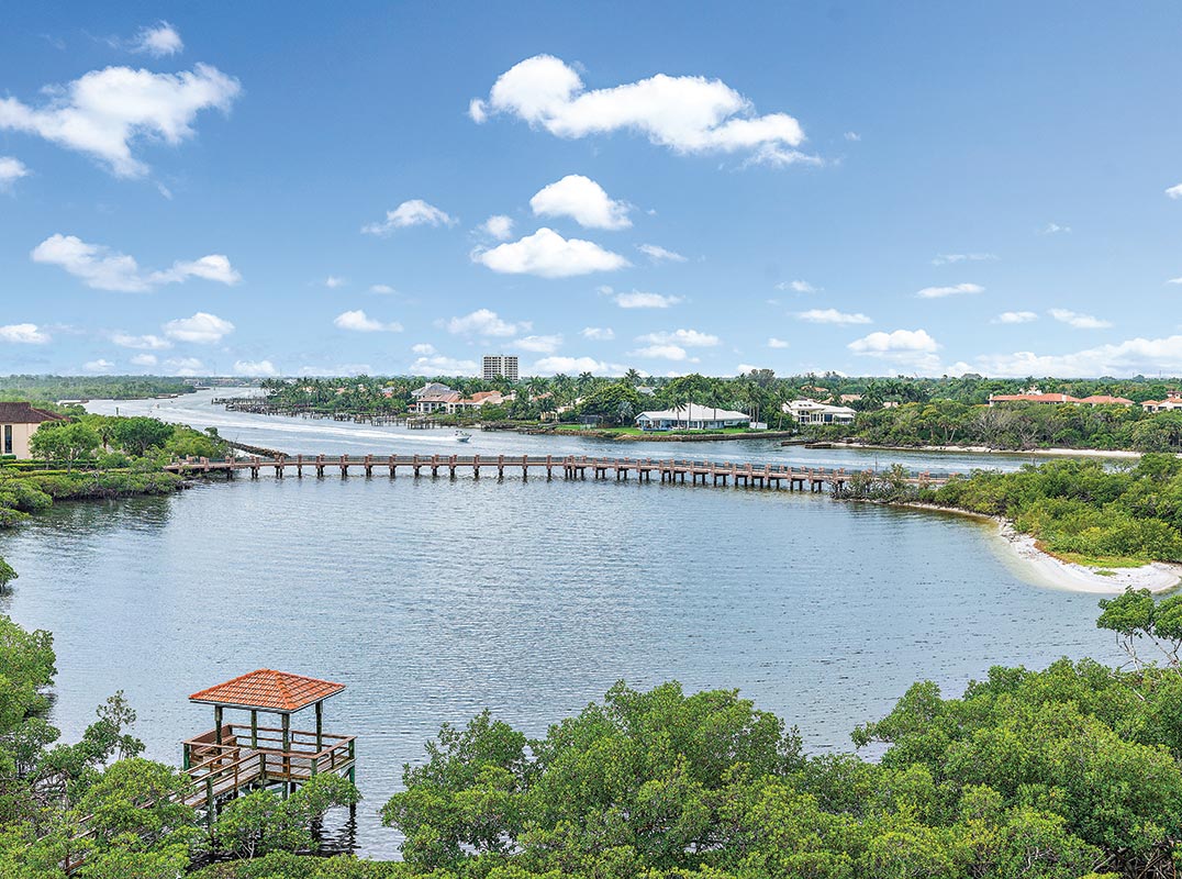 Admiral Building at the Jupiter Yacht Club