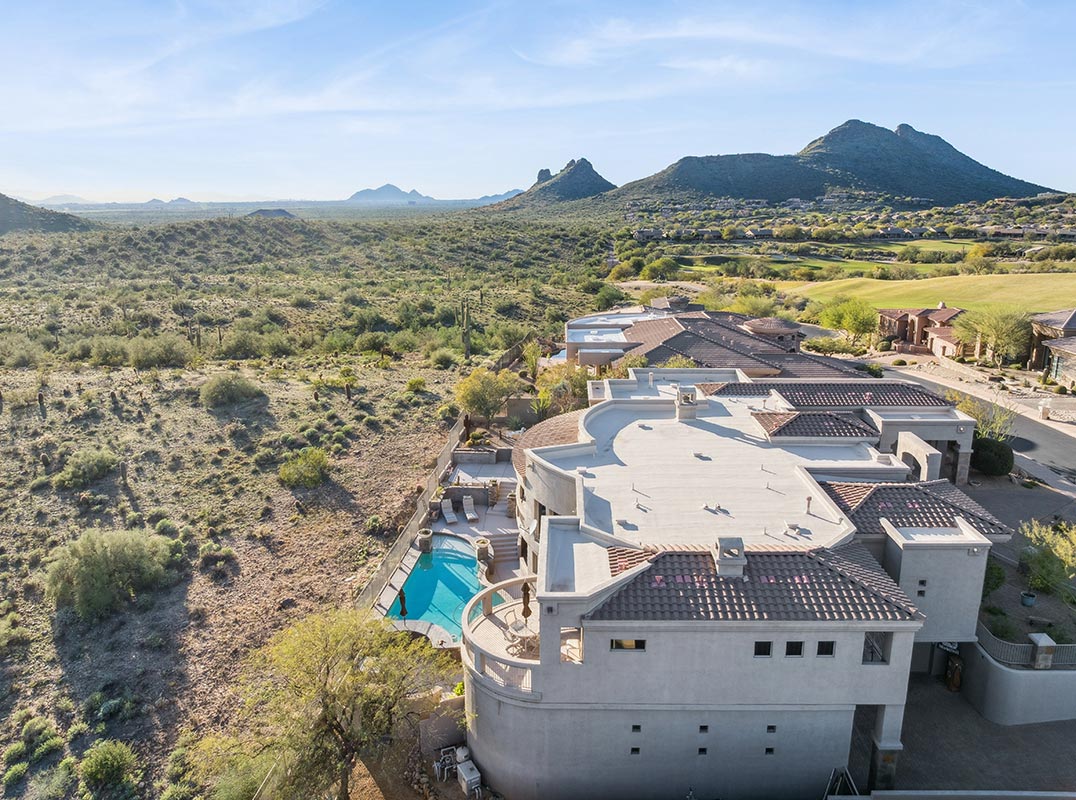 Valley Views for Car Collectors - 8 car Garage