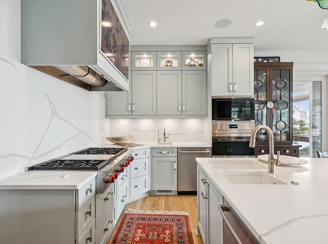 An Elegant Retreat Set Across from the Ocean