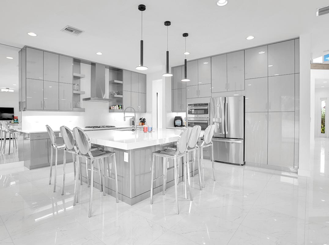 Exquisitely Designed Polynesia Model on Prime Private Lot