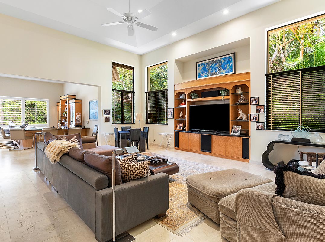 Lake Views in Frenchman's Creek