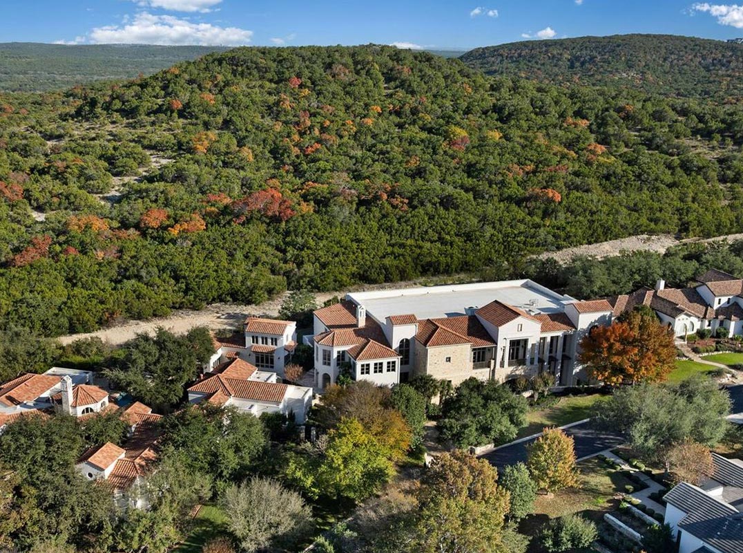 An Iconic Estate at the Corner of Duxbury & Highgate