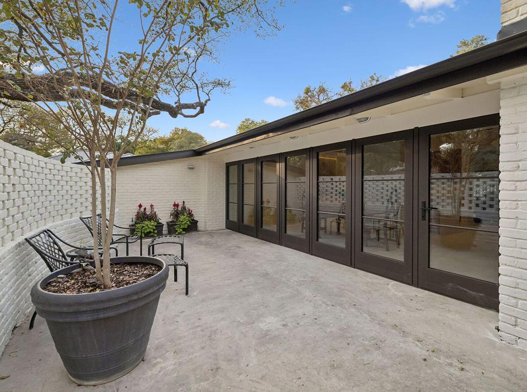 Mid Century Modern Classic