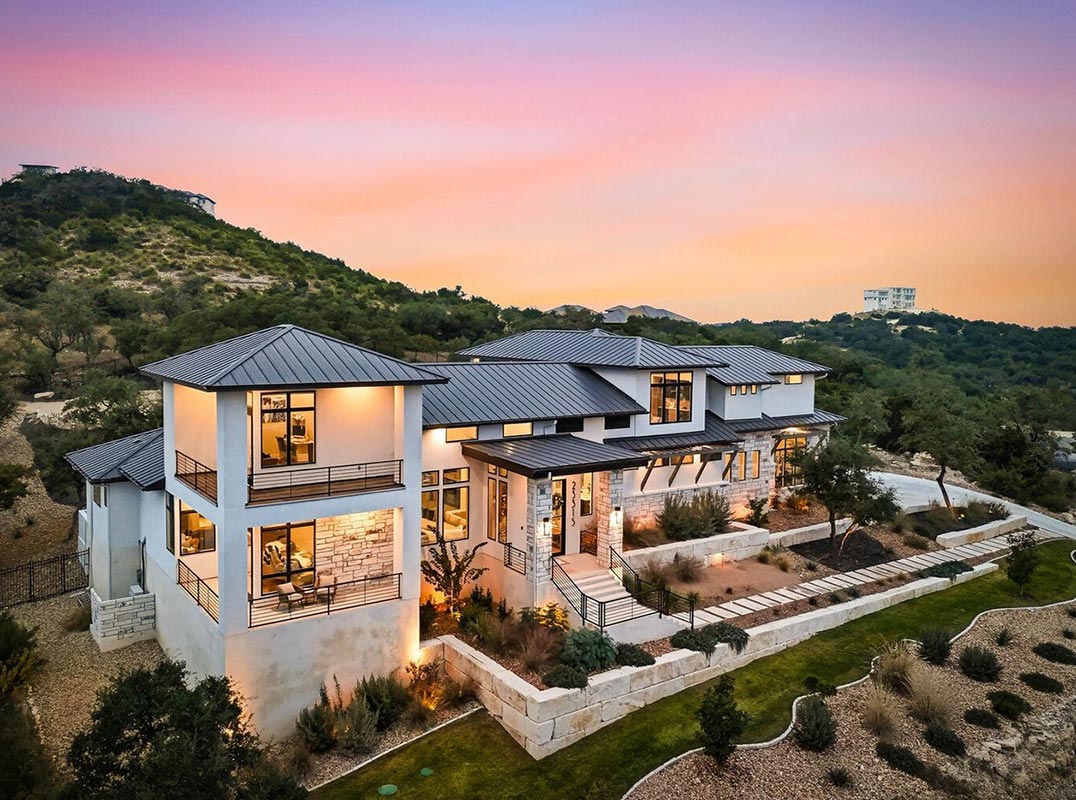 Hilltop Residence In The Elite Gated Community Of The Canyons At Scenic Loop