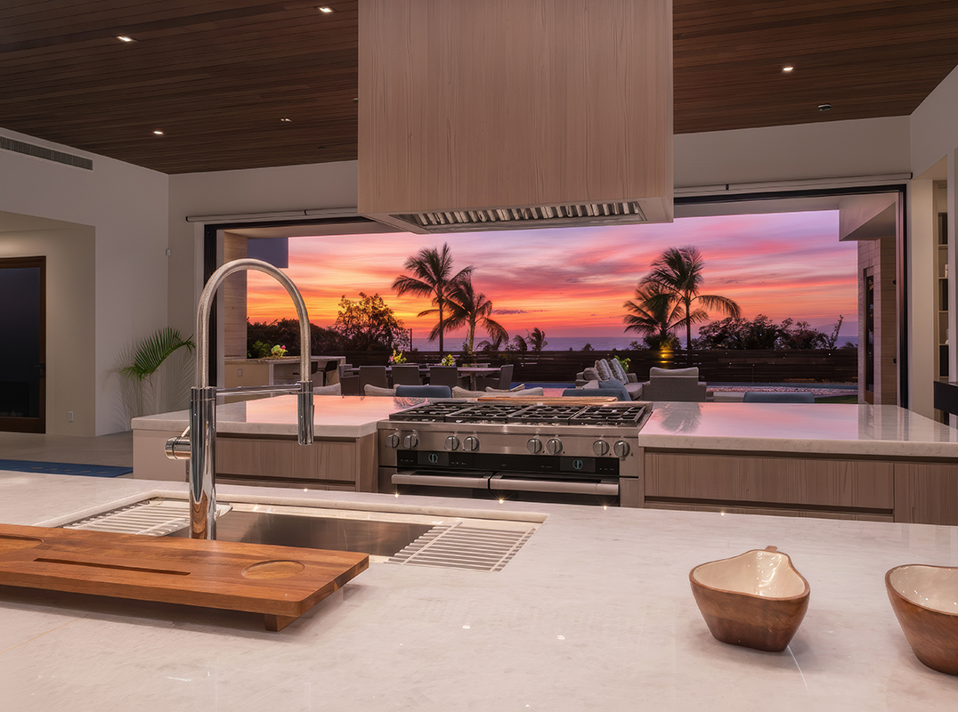 Private and Contemporary Wailea Retreat