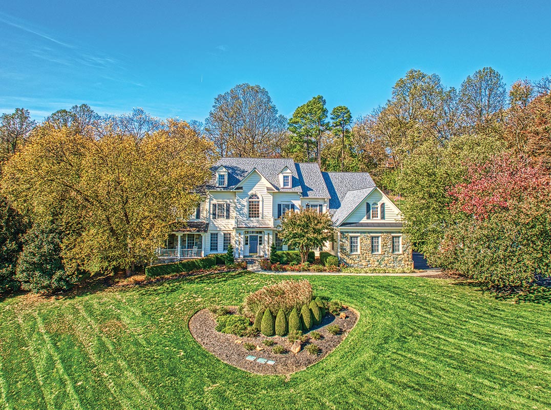 Four Scenic Acres in Beacon Hill