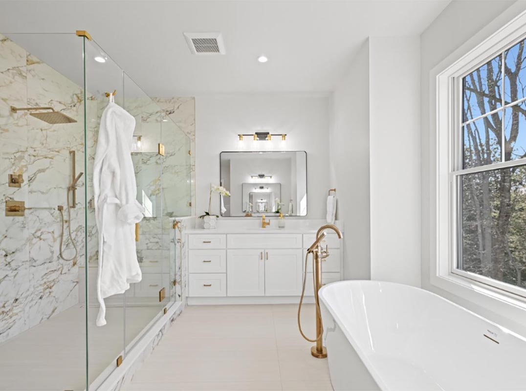 New Construction in Coveted Cohasset