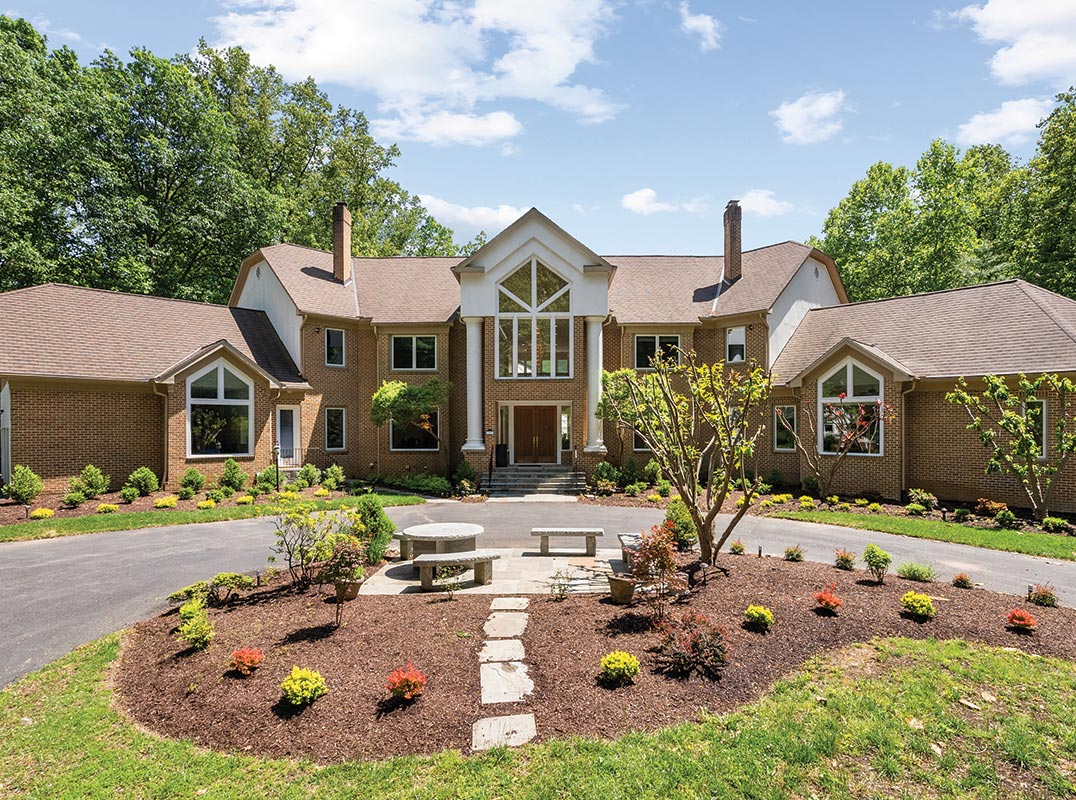 2.5 Acres in Sought-after Avenel Community