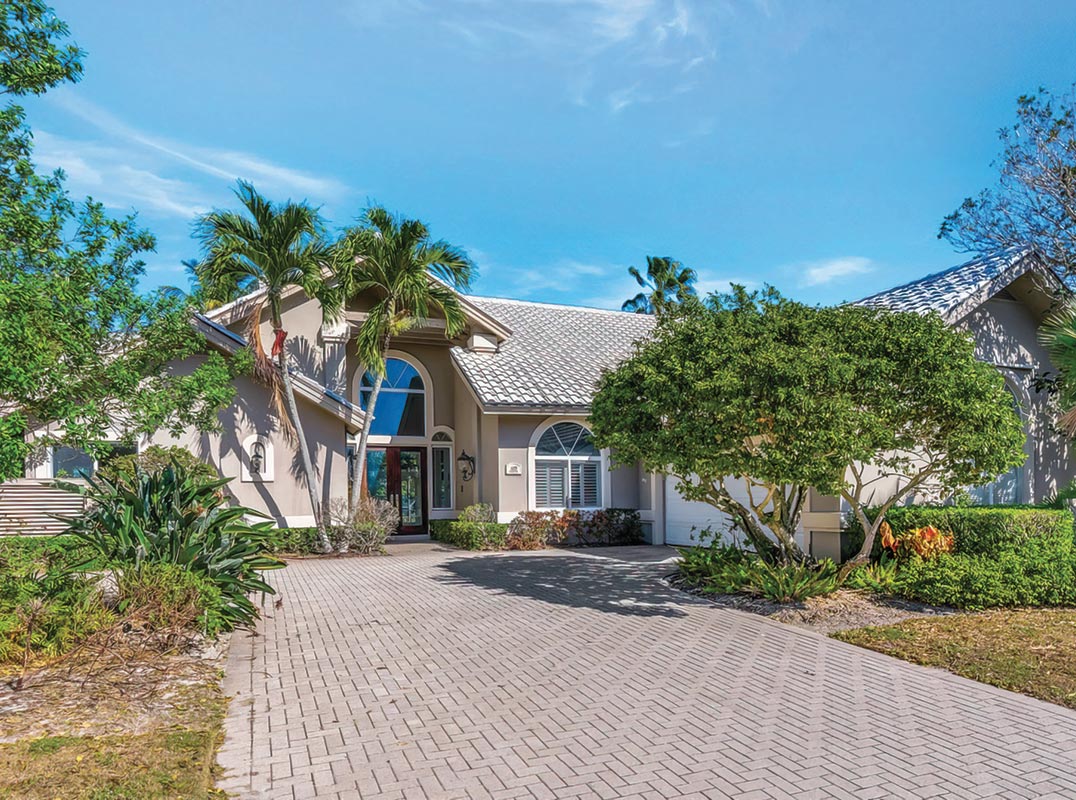 Create Your Dream Home Just Steps from Jupiter Beach! 
