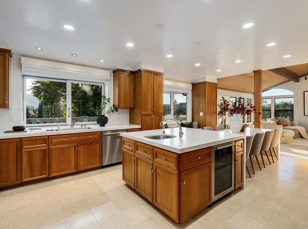 Private Gated Vineyard Estate