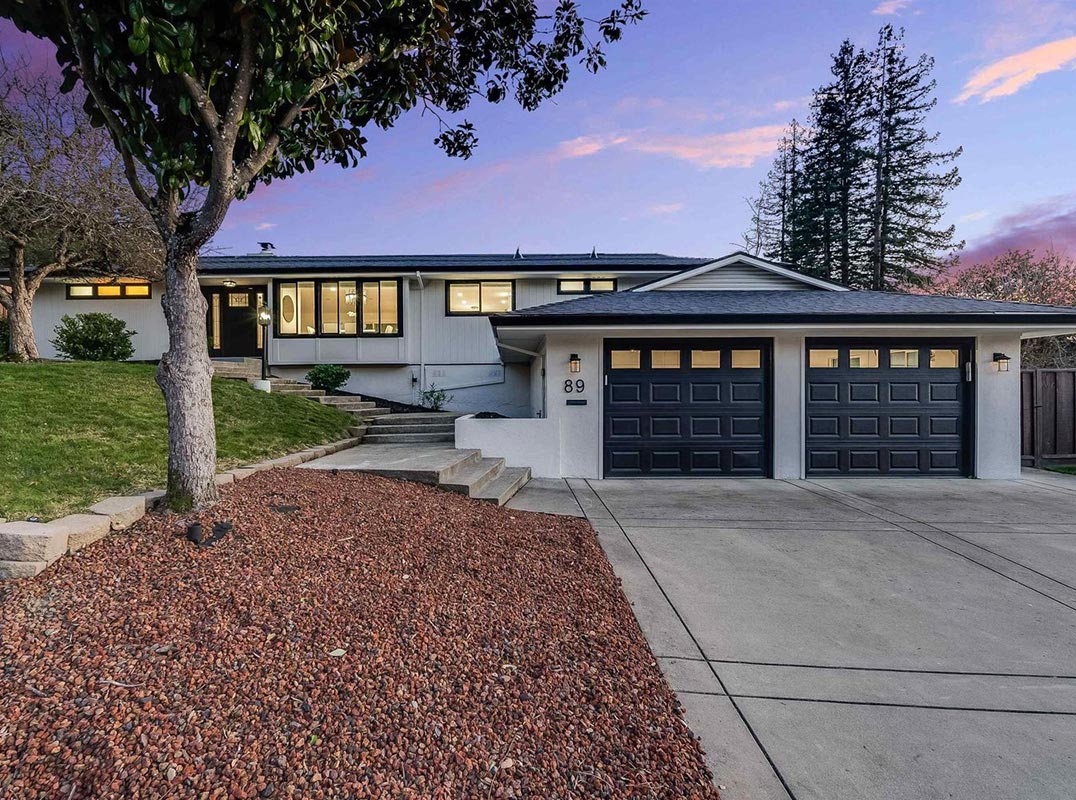 Fabulous Home In A Fabulous Location. It’s All Just Fab.