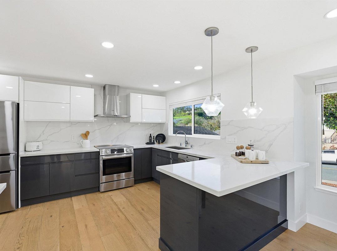 Fabulous Home In A Fabulous Location. It’s All Just Fab.