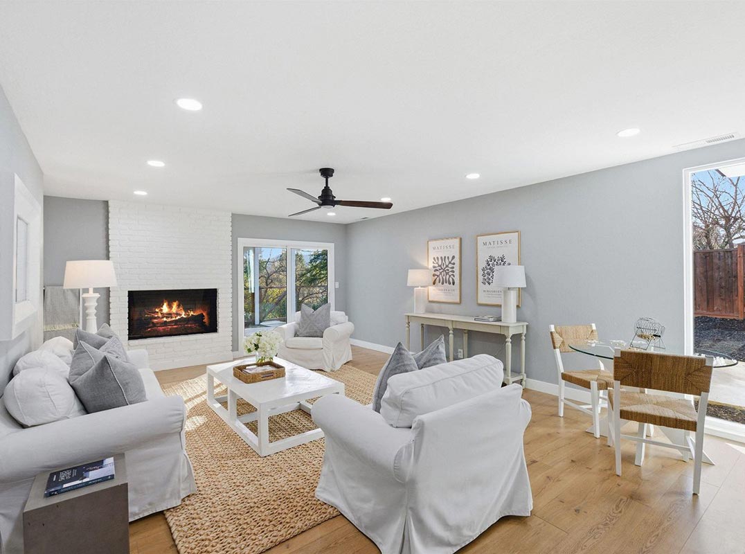 Fabulous Home In A Fabulous Location. It’s All Just Fab.