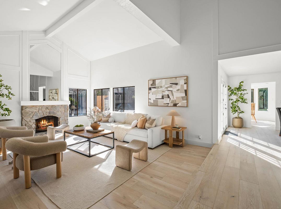 In Pleasanton's Highly Sought-After Country Fair Neighborhood 