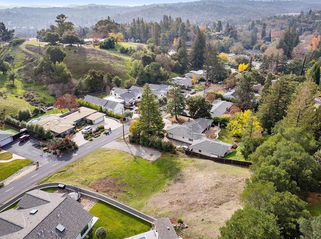 Build This Beautiful Single-Story Custom Home With Branagh Development!