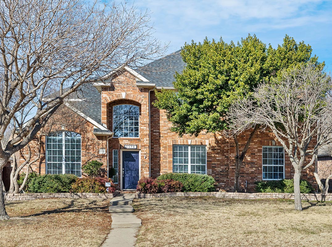  Discover Luxurious Family Living