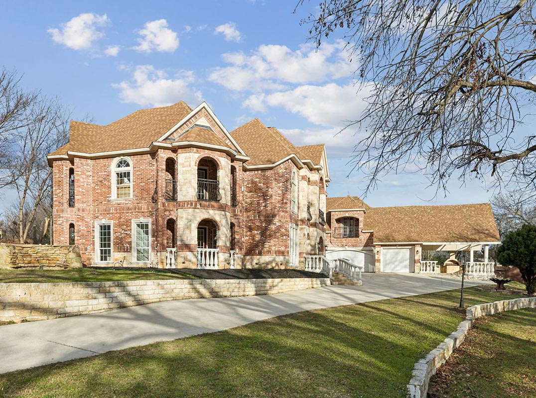 Exquisite Gated Estate On 4 Acres In The Heart Of Keller