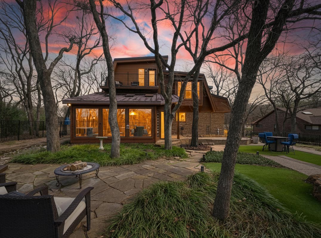 Spectacular Home On A Beautiful Wooded Lot