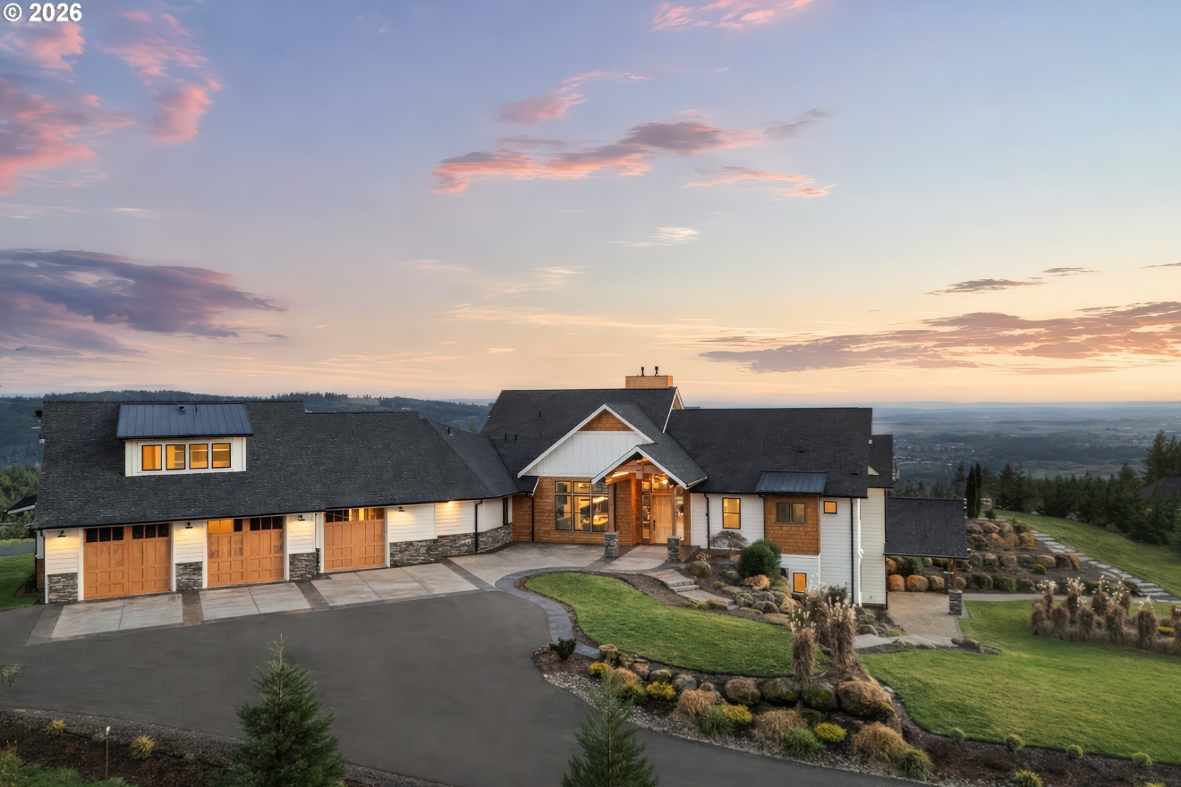 Experience the Pinnacle of Oregon Wine Country Living