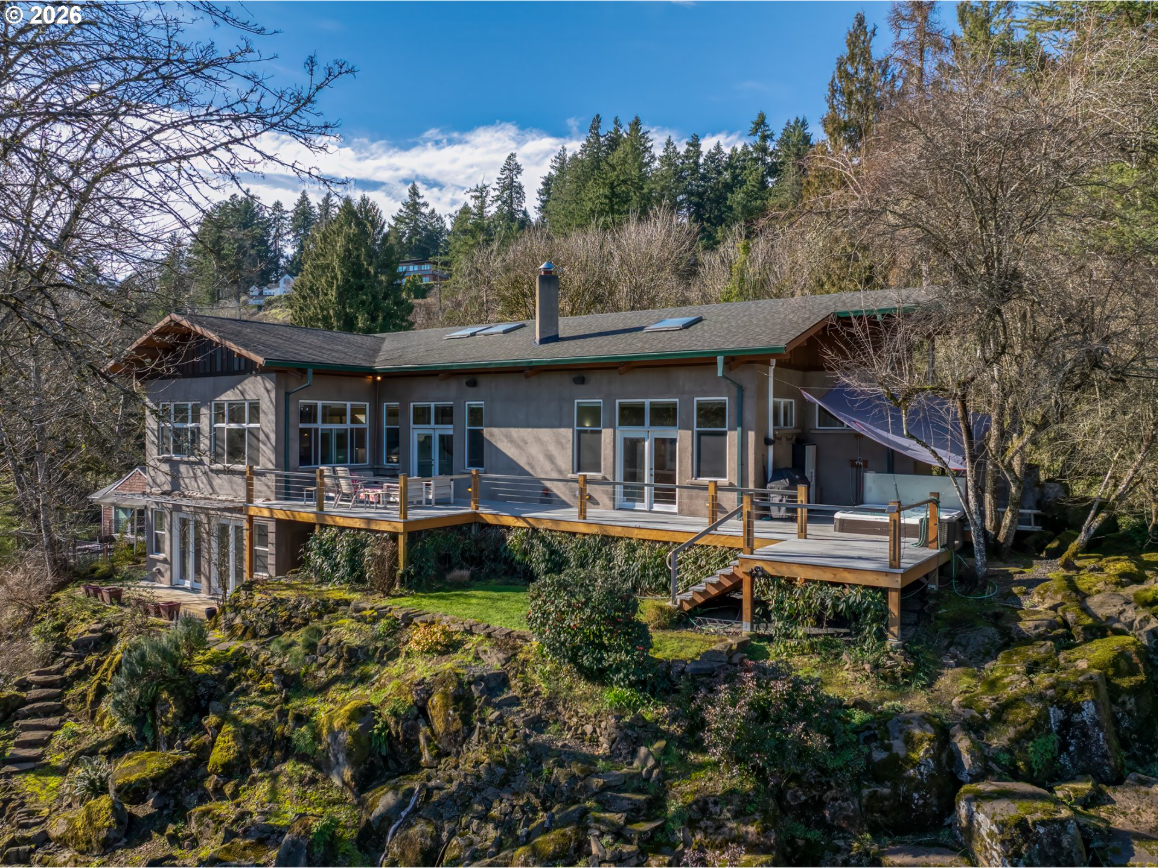 Perched Above the Willamette River on Fielding Road