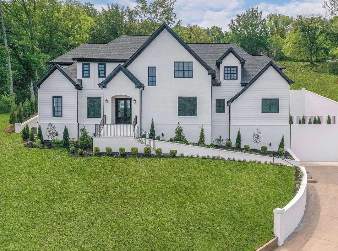 Exceptional Williamson County Residenc