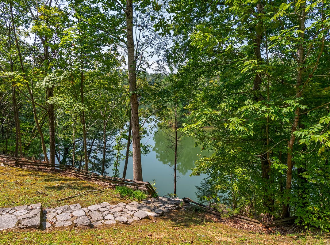 5.41 Acres on Great Falls Lake