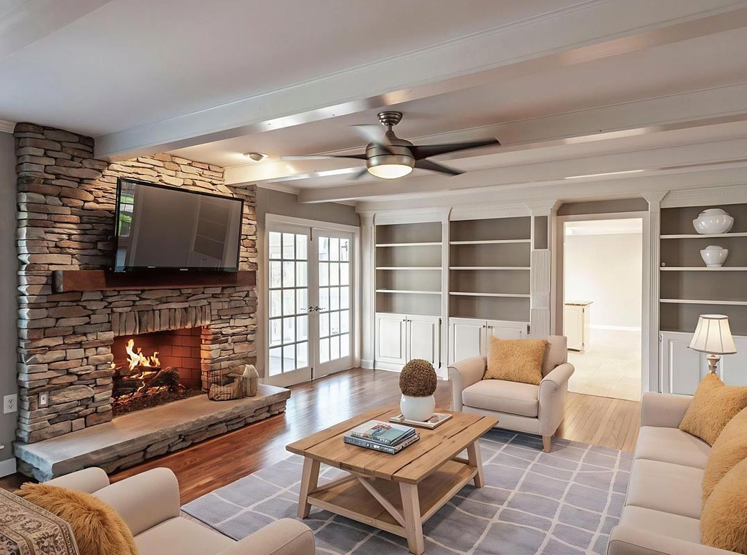 Magnificent Lake Estate